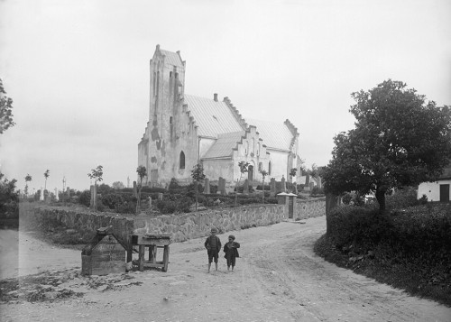 Fru Alstad church, Skåne, Sweden. Photo: Oscar Halldin, ca 1905